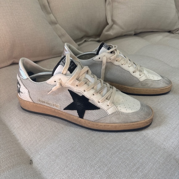 Golden Goose Ballstar Sneakers in white with black suede star. EU45 - Picture 1 of 5
